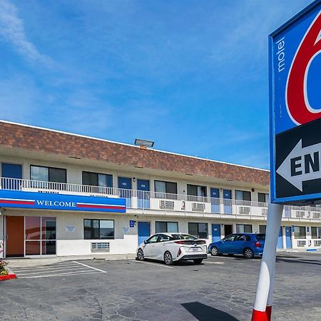 Motel 6 Lost Hills / Buttonwillow Racetrack Zewnętrze zdjęcie